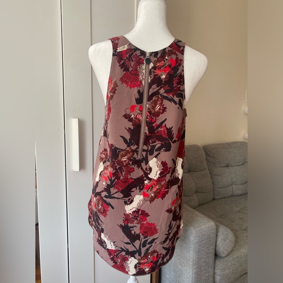 Aritzia Wilfred Sevres Sleeveless Blouse in Mocha Flame Scarlet Floral S - Picture 4 of 8